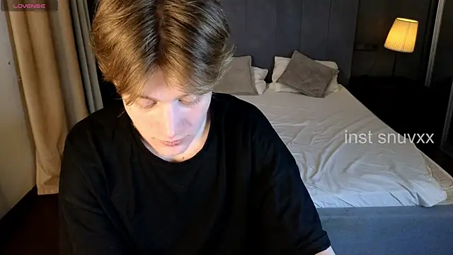 LouieEvans live sex cam