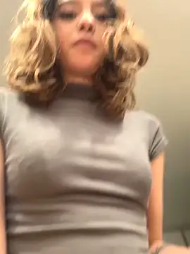 MiaaCute-'s cam snapshot