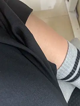 Lydia-a's cam snapshot