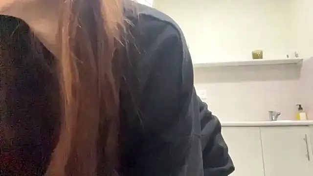 MiloyNoir's cam snapshot