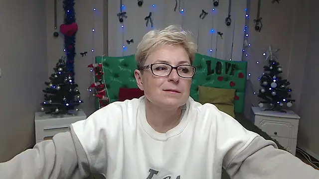 EmiliaGree's cam snapshot