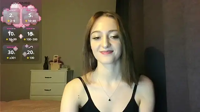 white_liillyy's cam snapshot