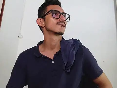 HomeAloneK live sex cam