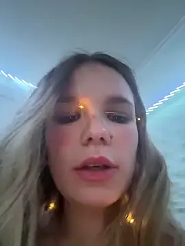 KellyHayden's cam snapshot