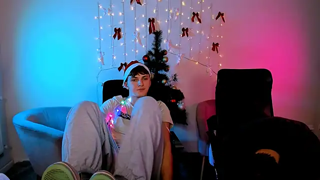 travis_wolf_'s cam snapshot