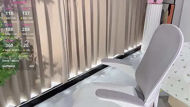 Lyly-zz live sex cam