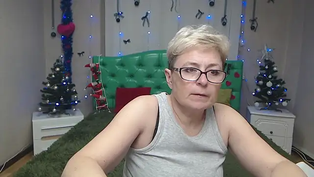 EmiliaGree's cam snapshot