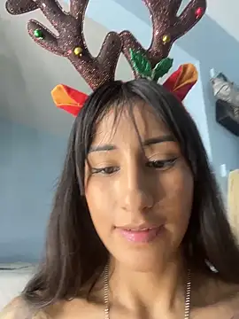 Alinareyes_cam's cam snapshot