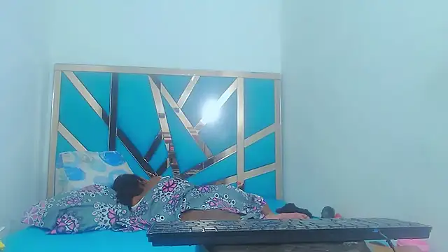 monserrath_bitch_naughty's cam snapshot