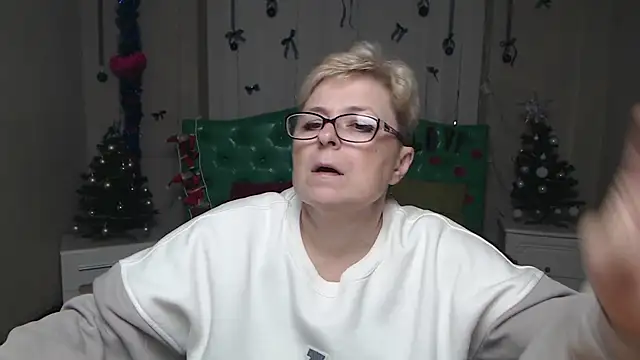 EmiliaGree's cam snapshot