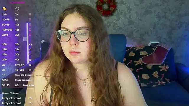 LuxSopphia's cam snapshot