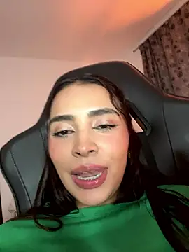 Linna_Cam's cam snapshot