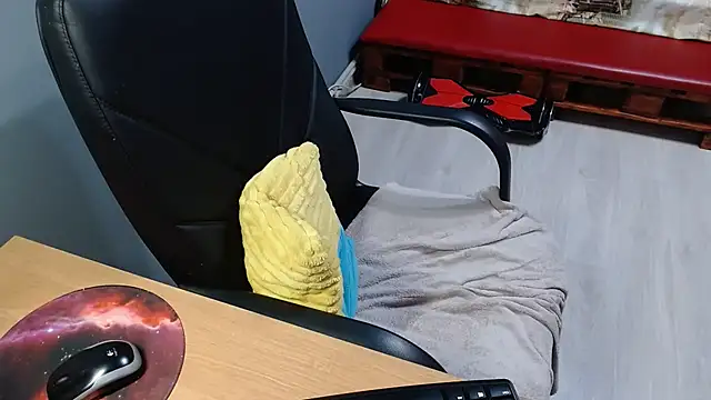 Ledi_Catherin's cam snapshot