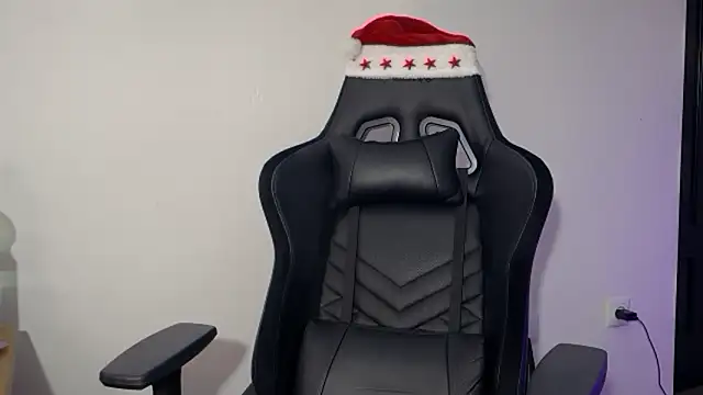 -KroshkaEnot-'s cam snapshot