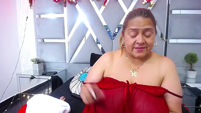 MonzerratBoyer's cam snapshot