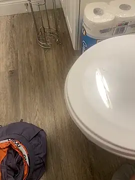 FTMJuicyThickClit69 live sex cam