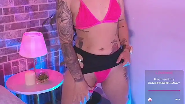 Dakota-hott's cam snapshot