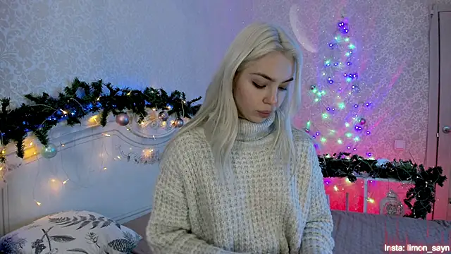 LillyMoure_ live sex cam
