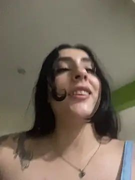 sharlot24's cam snapshot