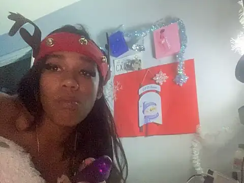 Ahlanacherae_creamz's cam snapshot