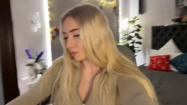 OhMyEmma's cam snapshot