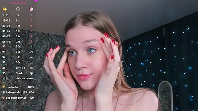 OdellaFrake's cam snapshot