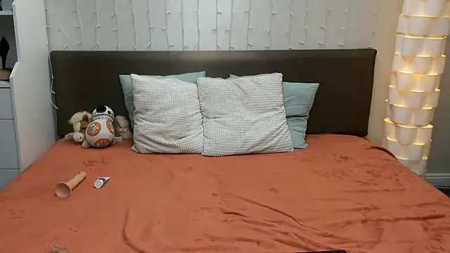 ZoeKhalifa's cam snapshot