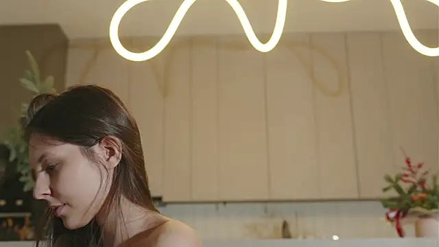 whisper_of_love's cam snapshot