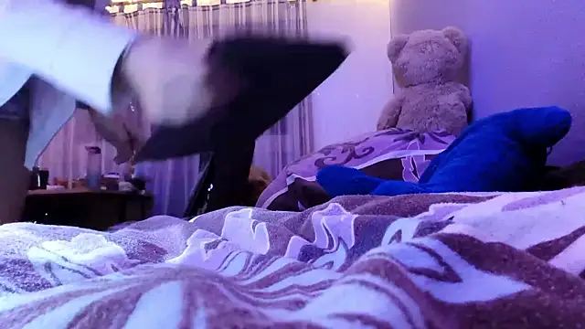 Mona_Slearys's cam snapshot