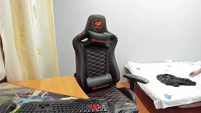 iliaskrislove's cam snapshot