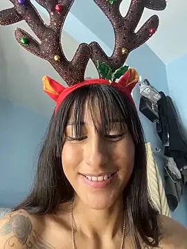 Alinareyes_cam's cam snapshot