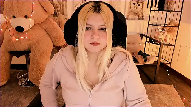 DiaAngell's cam snapshot