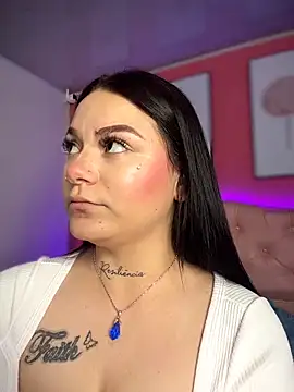 Megaan__More's cam snapshot