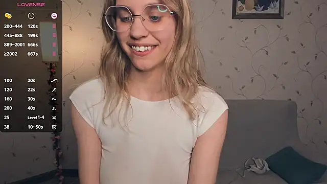 JoanBaggott live sex cam