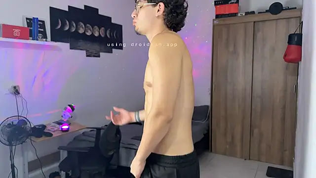 Kisan_Smith live sex cam