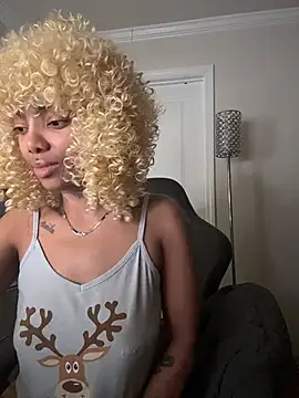 butterflybootyy live sex cam