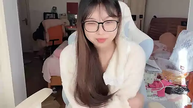 Akong11's cam snapshot