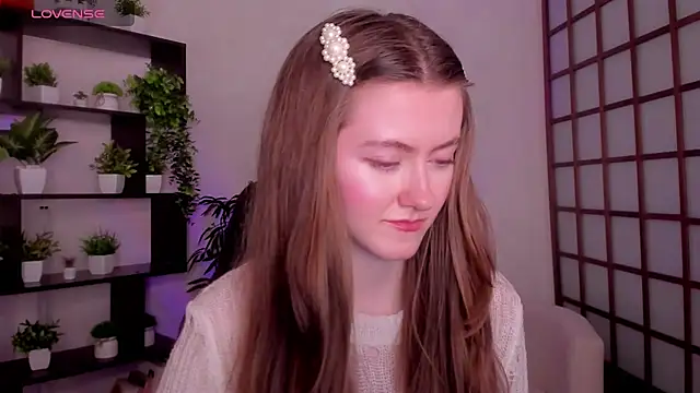 KateCuddle's cam snapshot