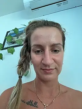 EvvaMur's cam snapshot