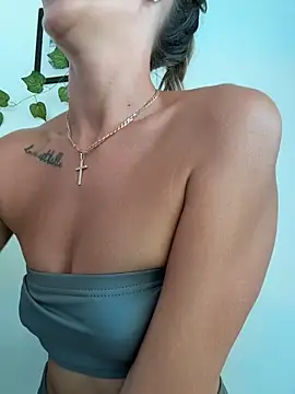 EvvaMur live sex cam