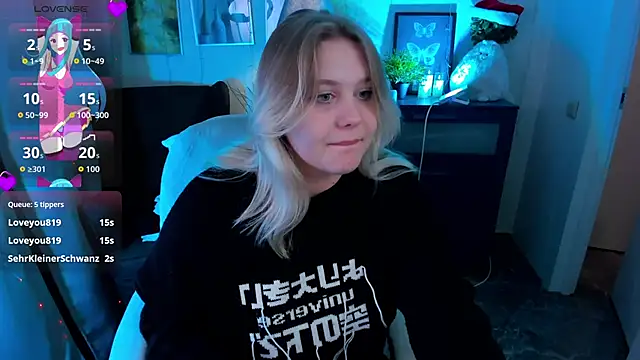 LouiseMous's cam snapshot