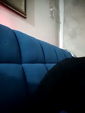 _curiouskitten_'s cam snapshot