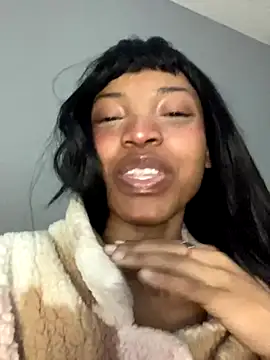 Queenkimi777's cam snapshot