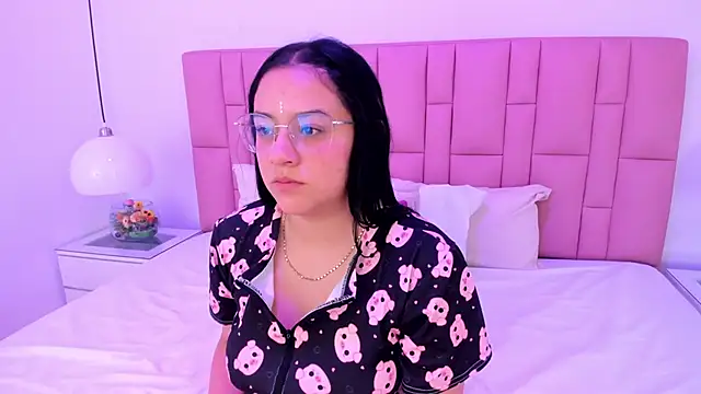 Amy_Ferreira's cam snapshot