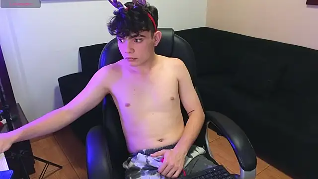 lukeboyce33 live sex cam