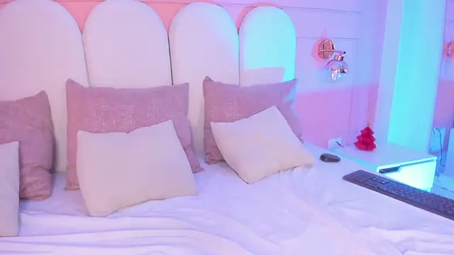 eva_sainnt's cam snapshot