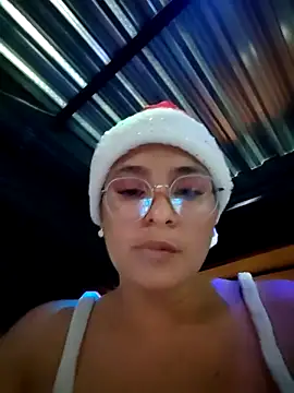 Lily-o's cam snapshot