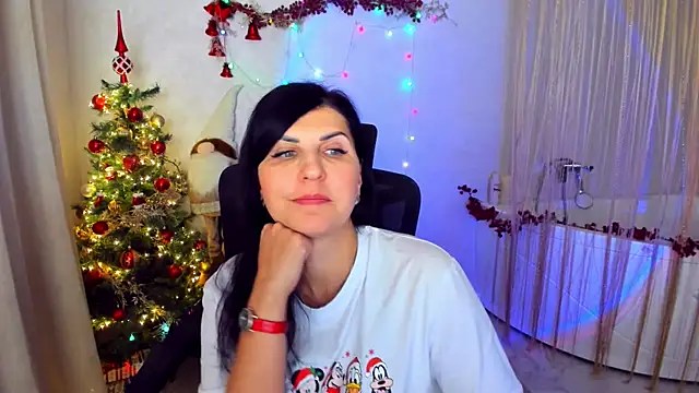 Moon_Veloure1's cam snapshot