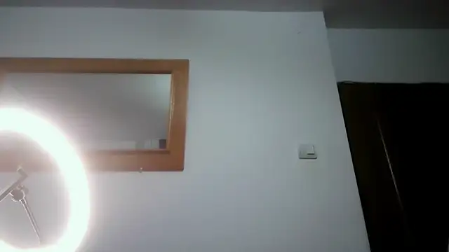 nicholle live sex cam