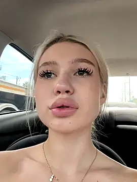 Kiss_Aurora_'s cam snapshot